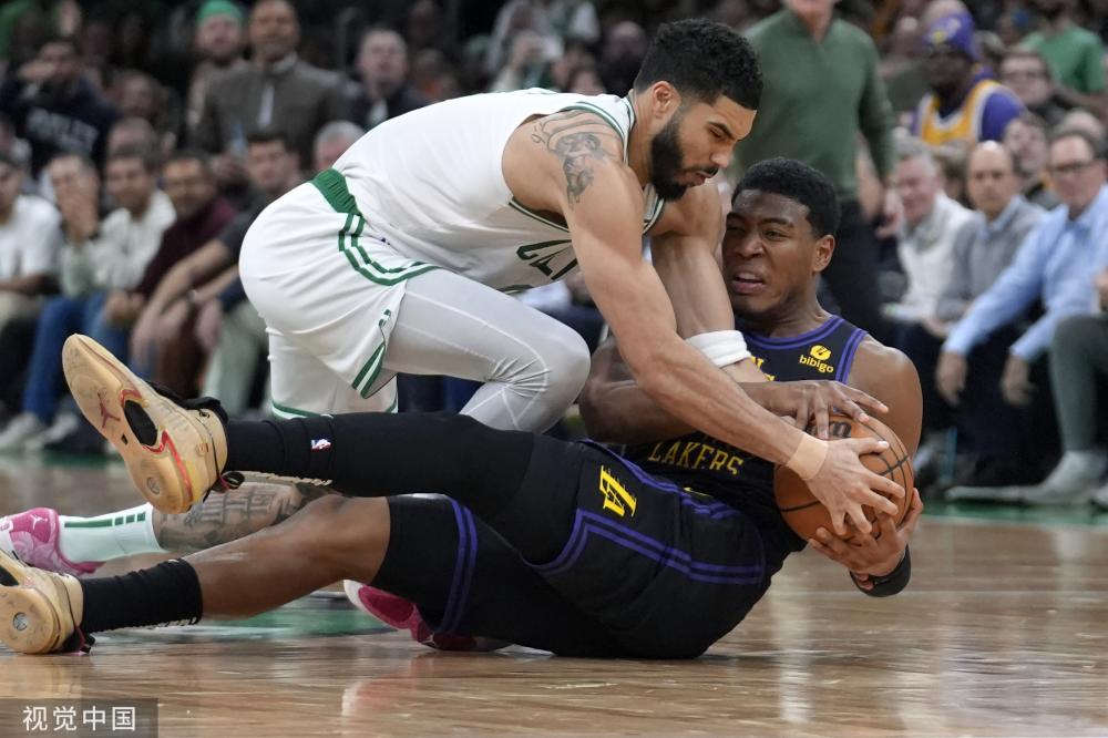 前所未有的 前所未有的