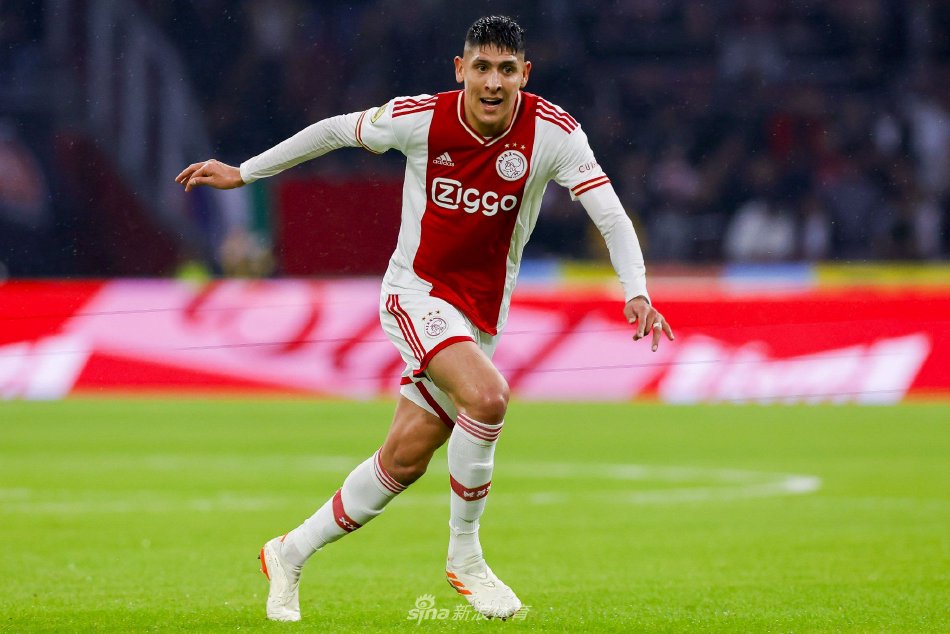 更是在过去 更是在过去