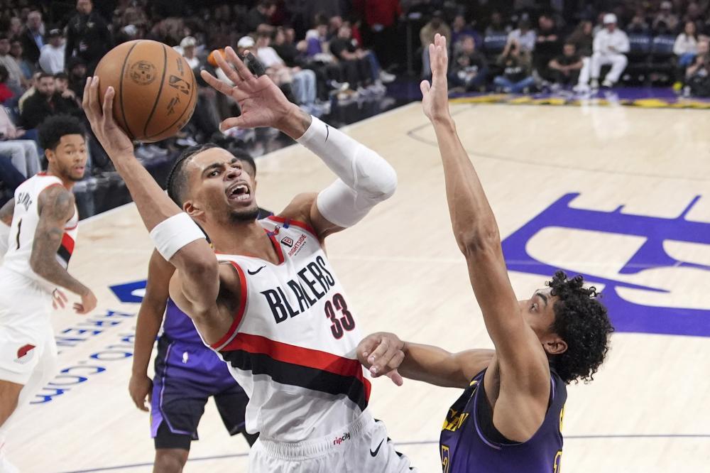 冠赛场上的 冠赛场上的